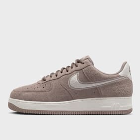 Nike Air Force 1`07 LV8 braun
