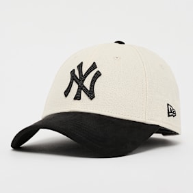 New Era FEMALE 9FORTY Faux Suede MLB New York Yankees beż