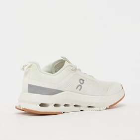 On Cloudnova Youth (GS) blanco