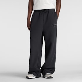 New Balance Linear Graphic Fleece Pants preto