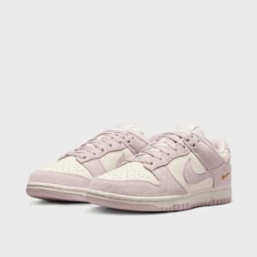 Nike   WMNS Dunk Low SE lichtroze