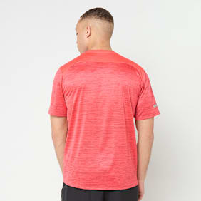 Under Armour Tech Utility Shortsleeve czerwony