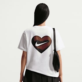 Nike   Sportswear Valentines Boxy Oversize Tee blanco