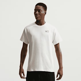 Nike Sportswear Graphics Short Sleeve Tee weiß