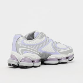 New Balance 2000 silber