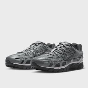 Nike P-6000 ESS Grau