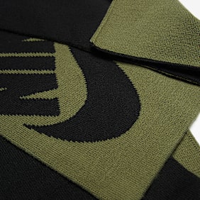 Nike Sport Scarf grün