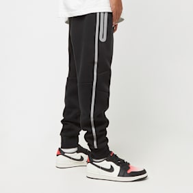 Nike   Tech Fleece SSNL TF+ Jogger schwarz