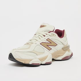New Balance 9060 beige