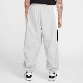 Nike   Club Woven Oversized Track Pants grigio