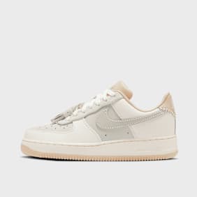 Nike Air Force 1 07 beige