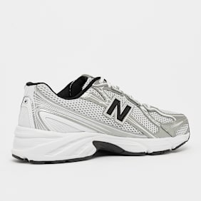 New Balance 740 wit