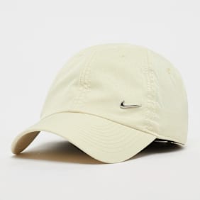 Nike Dri-Fit Club Unstructured Metal-Swoosh-Cap Beige
