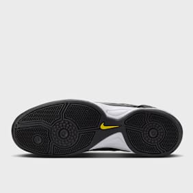 Nike   Total 90 SP crna