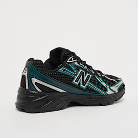 New Balance 740 (GS) schwarz