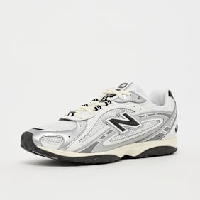 New Balance 204L wit