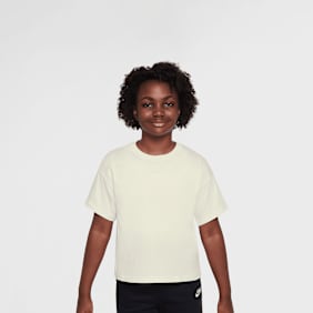 Nike   Sportswear Essential T-Shirt bege
