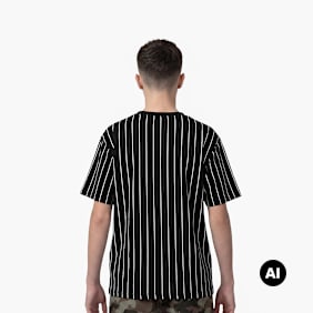 Karl Kani Small Signature Essential Pinstripe Tee Junior zwart