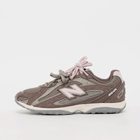 New Balance 204L castanho