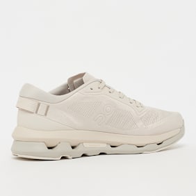 On Cloudzone beige