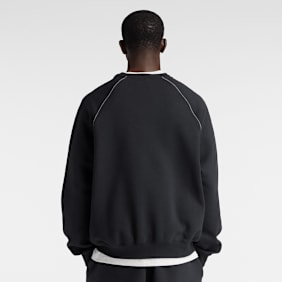 New Balance Linear Graphic Fleece Crew negro