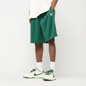 Karl Kani Insignia Shadow Pinstripe Soccer Shorts verde
