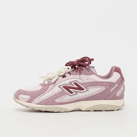 New Balance 204L rose