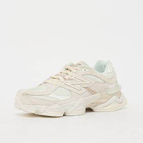 New Balance 9060 beige