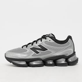 New Balance 2000 prateado