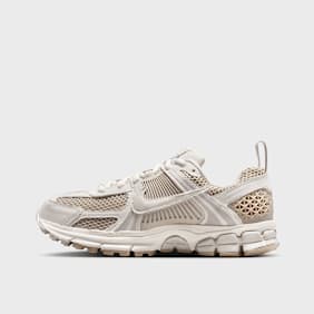 Nike   Vomero 5 (GS) beige