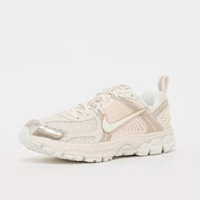 Nike   Vomero 5 (GS) beige