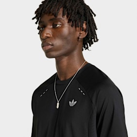 adidas Originals Tech Trefoil Essentials Polyester Tee schwarz