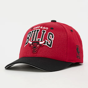 Mitchell & Ness Snapback Team Arch Classic Red NBA Chicago Bulls rood