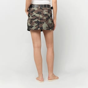 Karl Kani Signature Camo Cargo Skirt camuflado