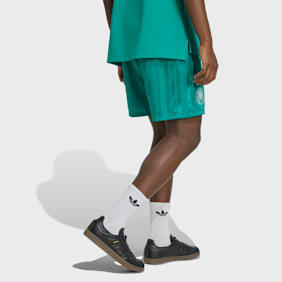 adidas Originals Germany EQT Shorts grün