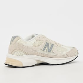New Balance 2010 beige