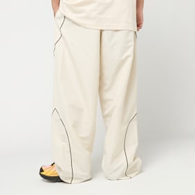 New Balance Woven Trackside Pant beige