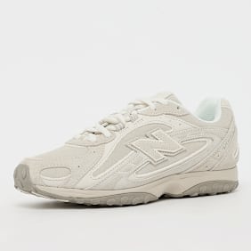 New Balance 204L beige