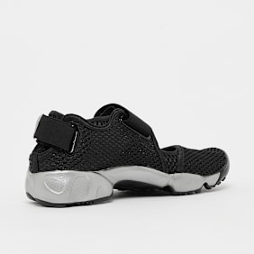 Nike   Rift 2 SE (GS) czarny