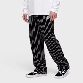 Umbro Pinstripe Relaxed Pant crna