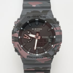 G-SHOCK GA-2100CM-8AER camuflado