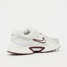 Nike   V5 RNR biały