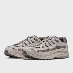 Nike P-6000 Grau