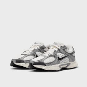 Nike V5 RNR (GS) beige