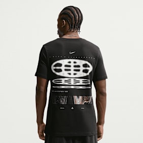 Nike   Sportswear Studio Globe Tee czarny