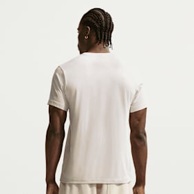 Nike   Sportswear Club Tee bež