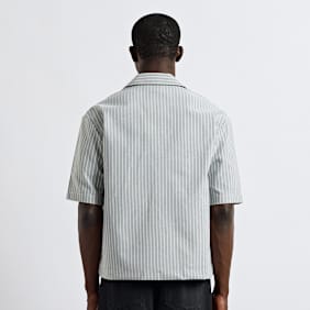 Burocs Boxy Shortsleeve Shirt zielony
