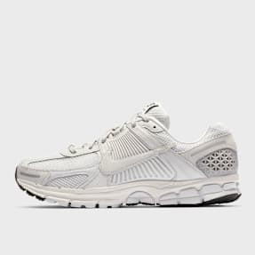 Nike   Zoom Vomero 5 gris