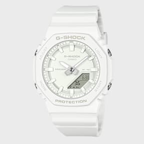 G-SHOCK GMA-P2100-7AER blanco