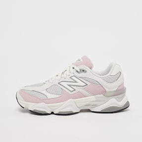 New Balance 9060 (GS) lichtroze